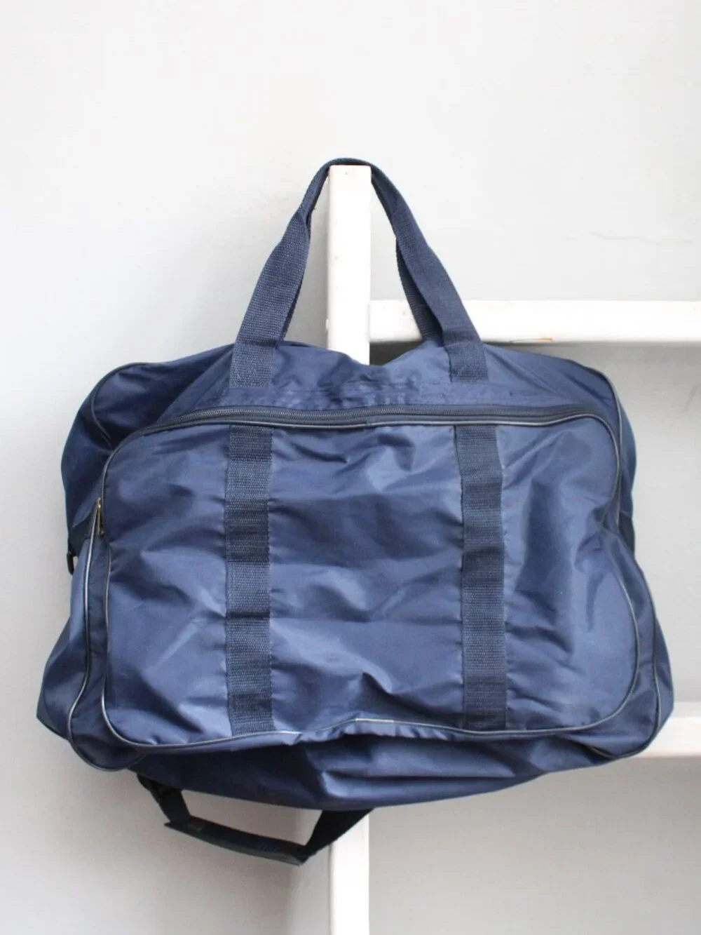 Nashville CMG '91 VTG Navy Blue Nylon Duffel Convertible Crossbody Bag Carry-On